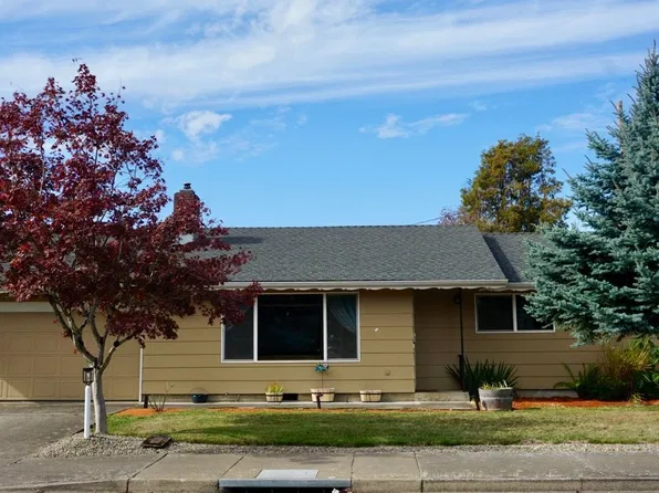 2484 19th St, Springfield, OR 97477