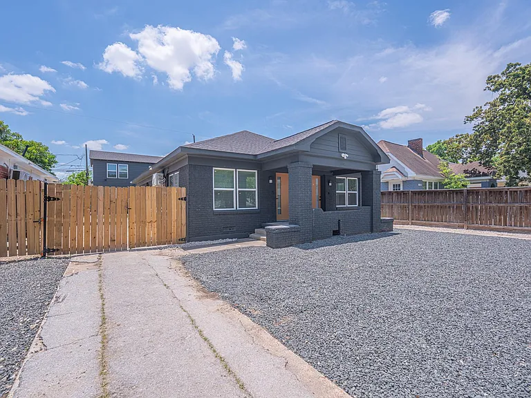4202 Clay St #D — Photo 11
