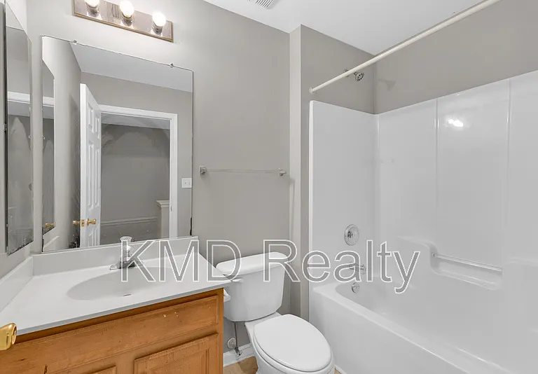 940 Tiger Ln — Photo 15