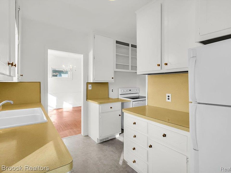 1218 Longfellow Ave, photo 10