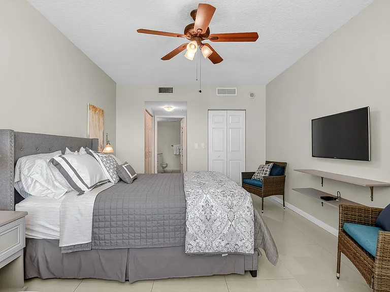 625 Casa Loma Blvd #306 — Photo 22
