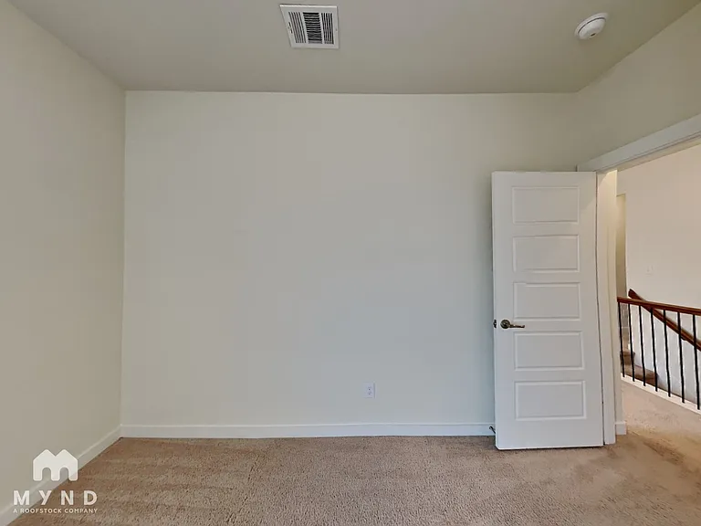 4725 Tanglewood Dr — Photo 10