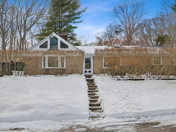 2nd image of 29D Squiretown Rd