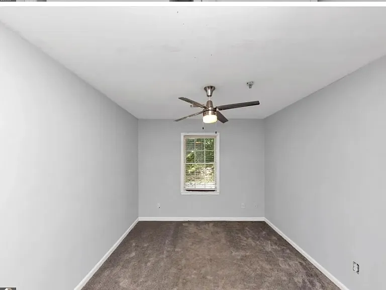 Forest Villa Dr NW — Photo 6