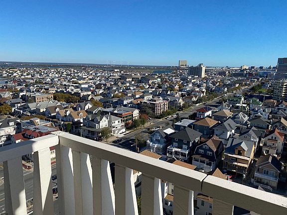 3rd image of 100 S Berkley Sq Unit 18F