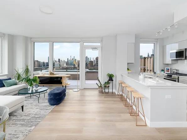 221 Malt Dr, Long Island City, NY