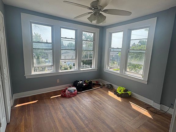 3rd image of 107 East Ave #2
