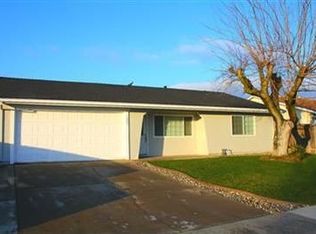 1025 East St, Rio Linda, CA 95673