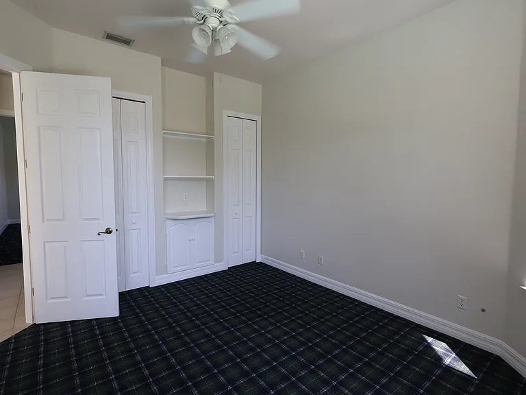 4905 Sands Blvd — Photo 28