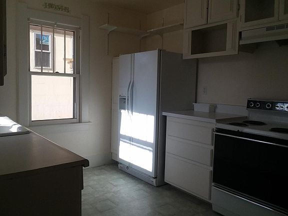 3rd image of 664 N 6th St