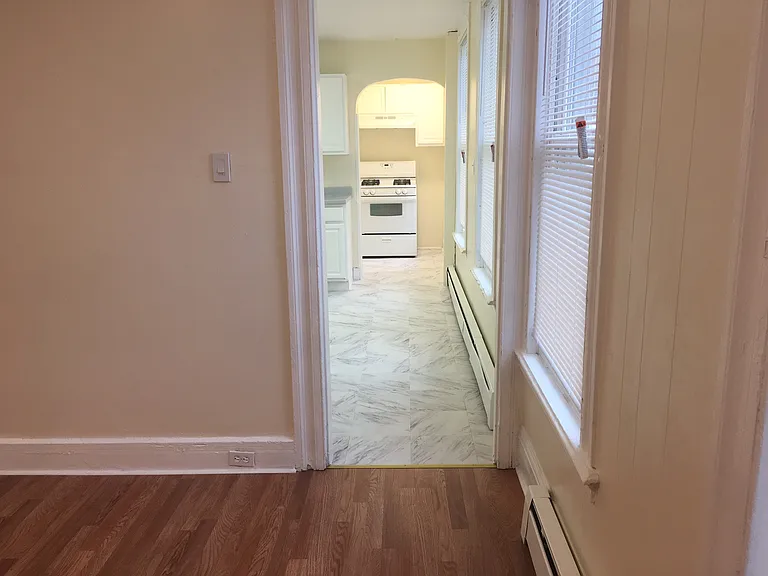 28 Cedar St #1 — Photo 8
