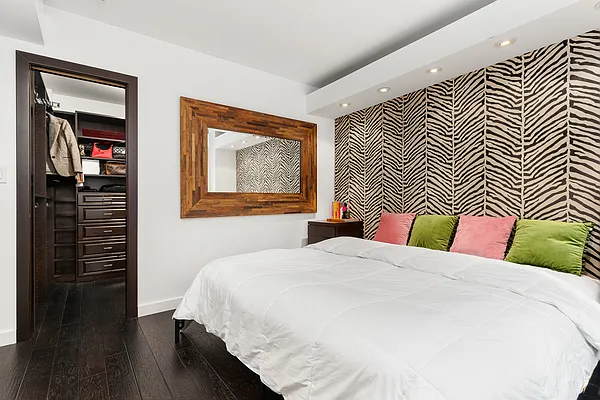 Rented by Sotheby's International Realty | media 14