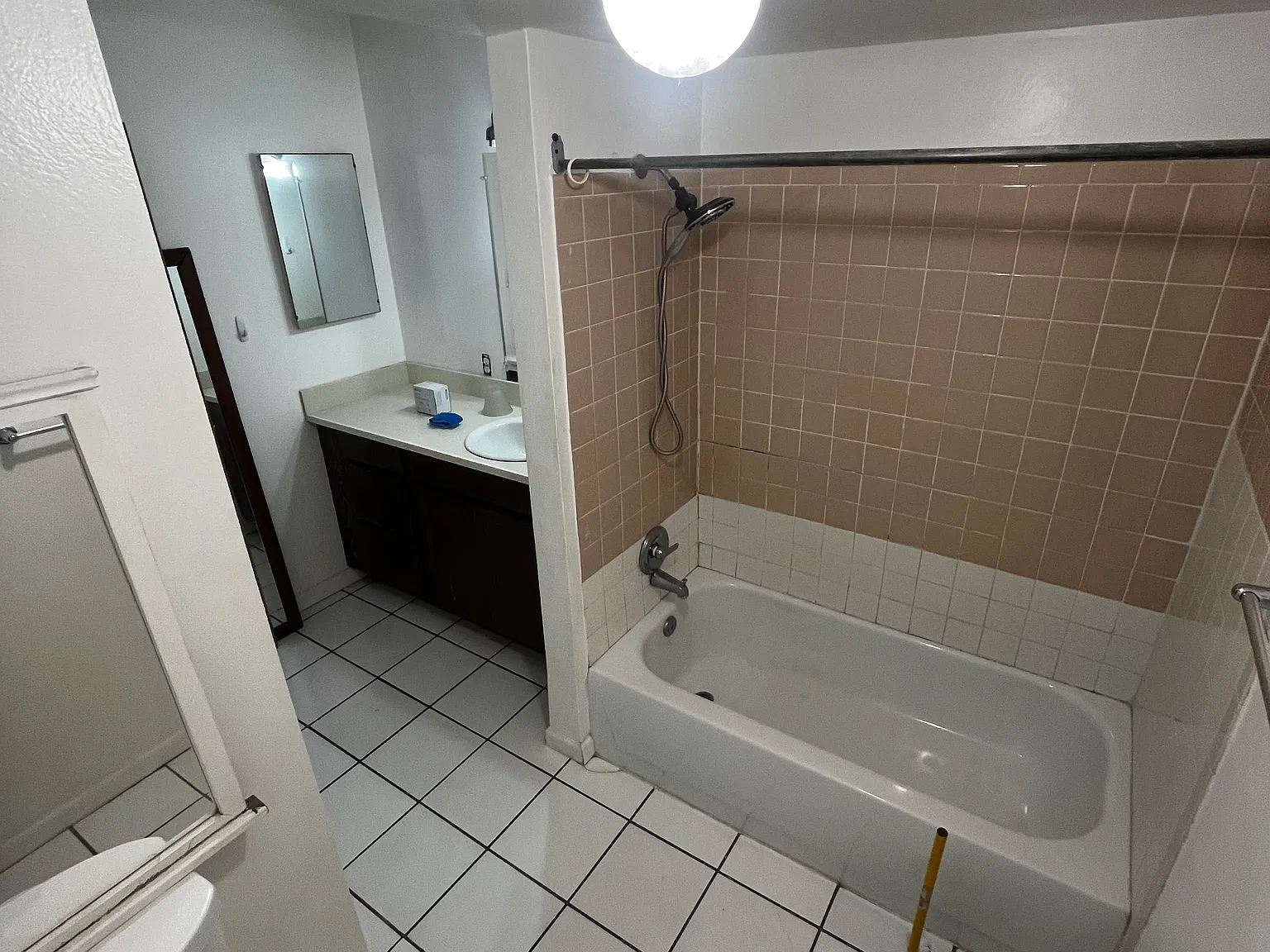 1 bed, 744 sqft, $1,050 — Photo 4