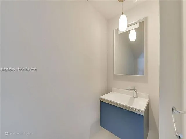 7701 SW 95th Ter #1 — Photo 10