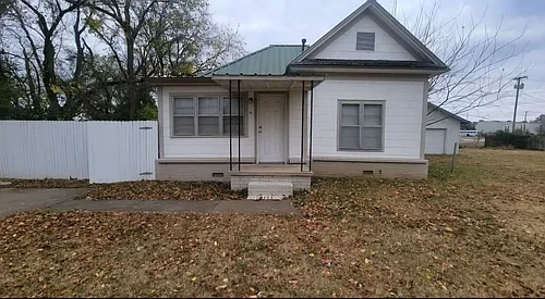 16 N Indianola St Photo 1