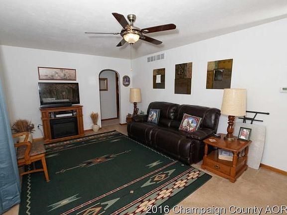 2nd image of 1002 Park Dr