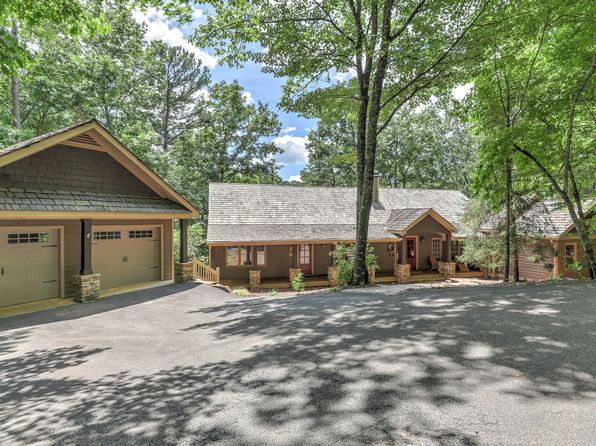 369 Indian Pipe Dr