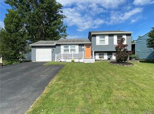 8107 Firenze Ln, Clay, NY 13041