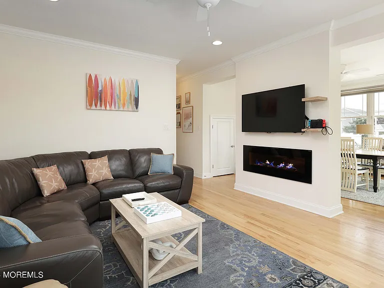 1607 Baltimore Ave — Photo 12