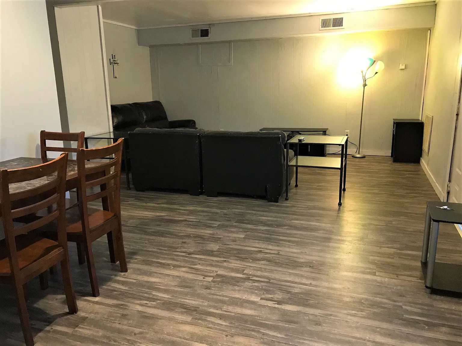 209 S. Irwin St - 5 — Photo 1