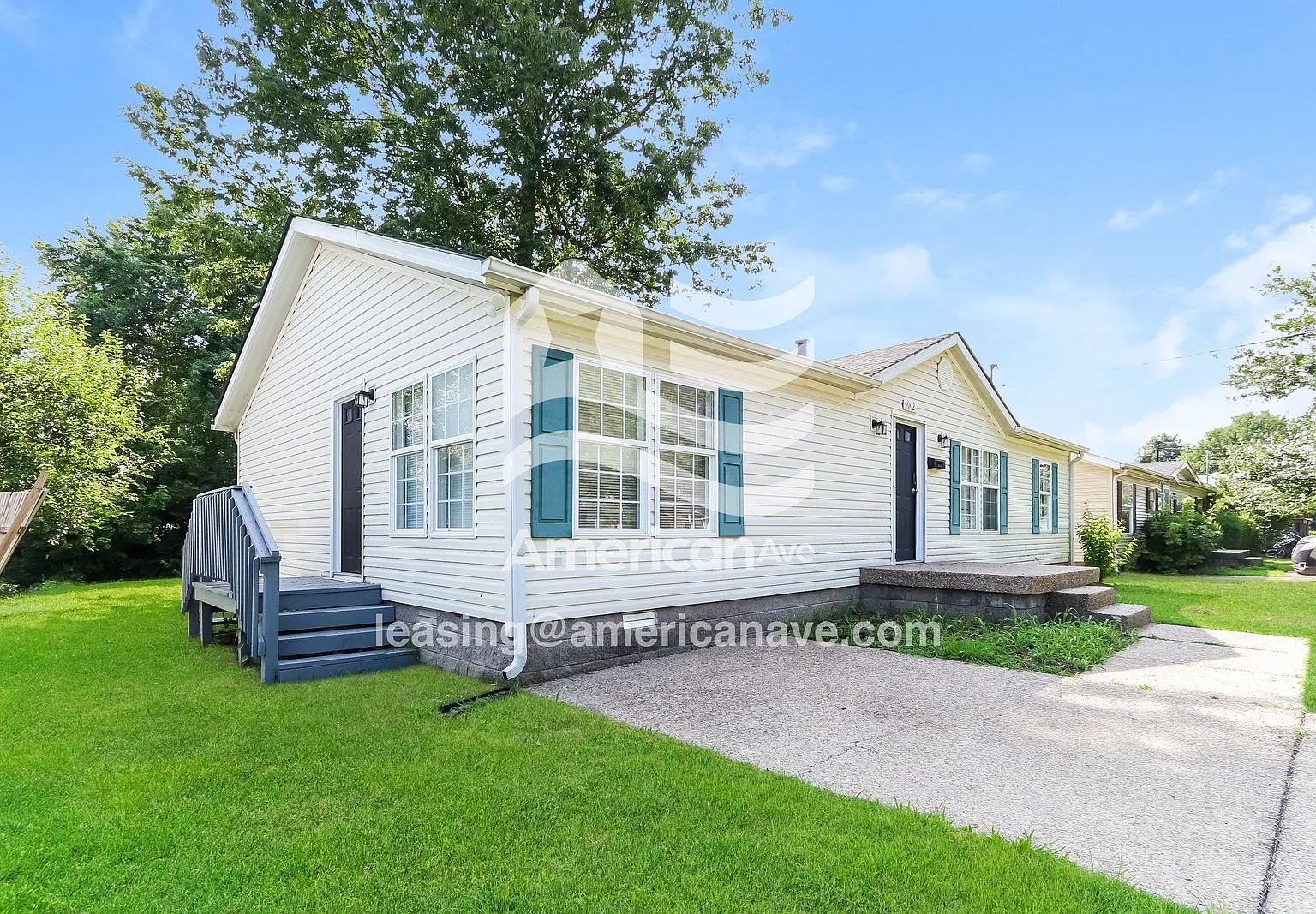 3 bed, 2.0 bath, 1076 sqft, $1,516 — Photo 3