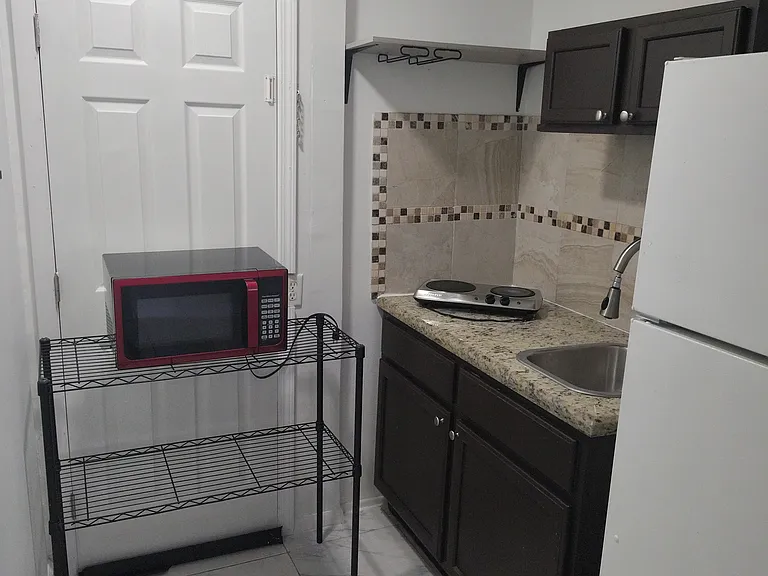 10128 Crown Ct #1 — Photo 4