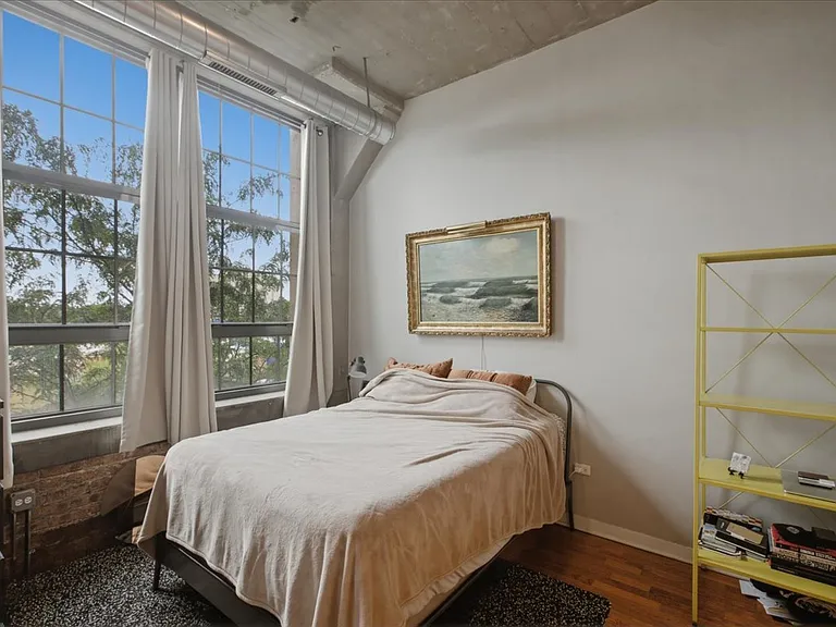 3963 W Belmont Ave #204 — Photo 11