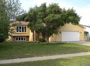 1123 N Connor Trl, Sioux Falls, SD 57103