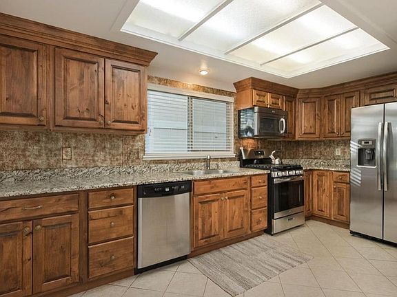 Kitchen w/ Stainless Steel