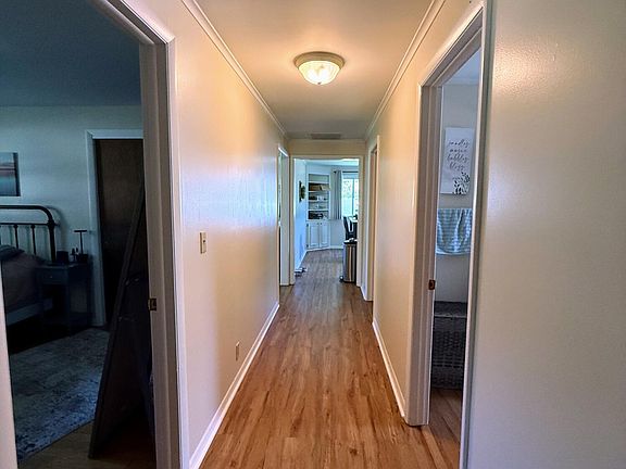 4th image of 2305 Marshall Rd