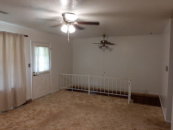 4th image of 721 Kevin Dr