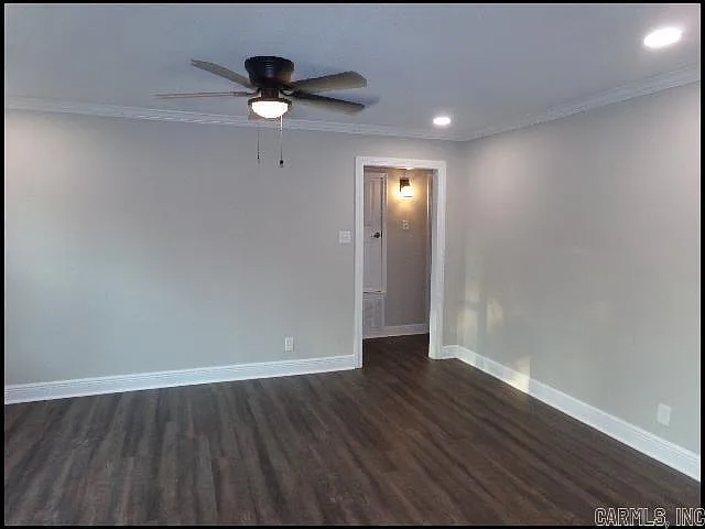 2919 Fair Park Blvd — Photo 3