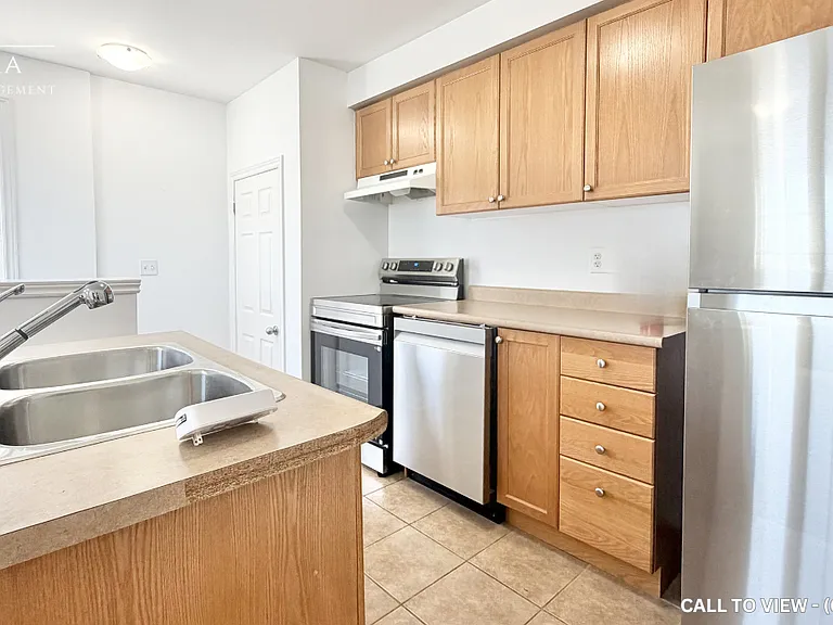 49 Innisvale Dr — Photo 3