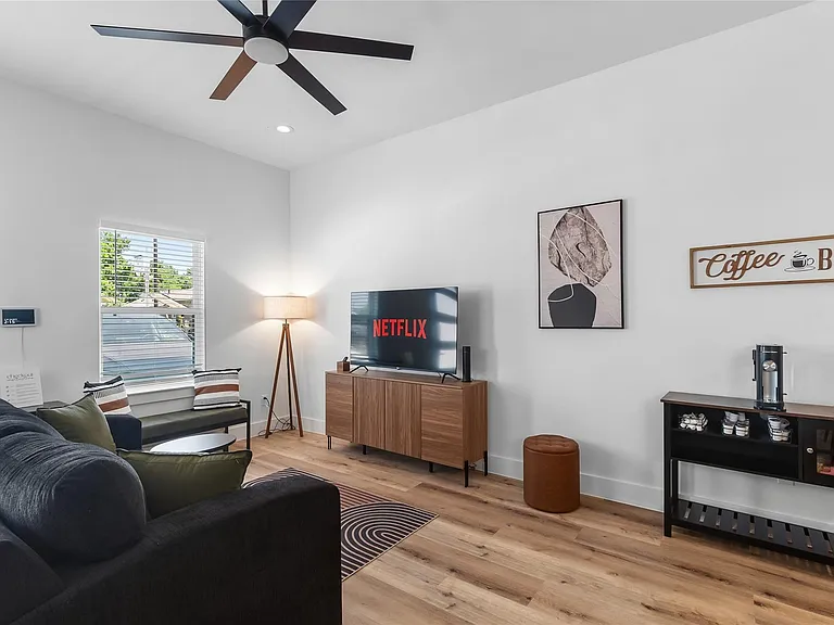 8007 Cora St #A — Photo 21