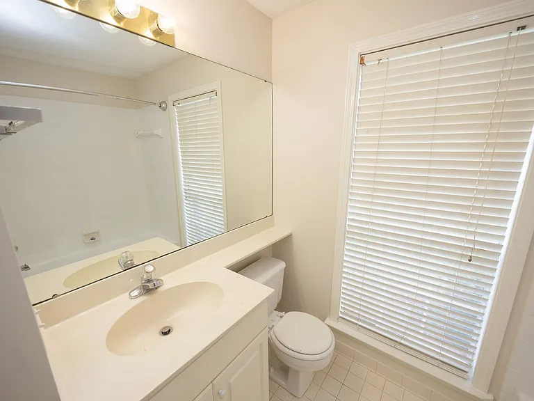 8013 Copperfield Dr — Photo 15