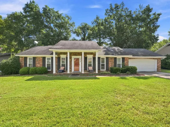 310 Spartan Dr, Columbia, SC 29212