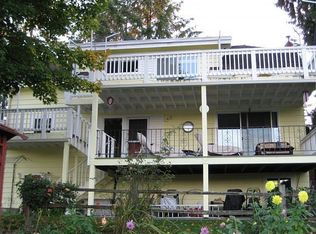 22050 Peter Grubb Rd SE, Renton, WA 98058