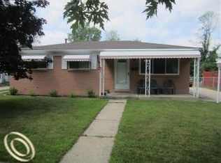 798 Georgia Ave, Marysville, MI