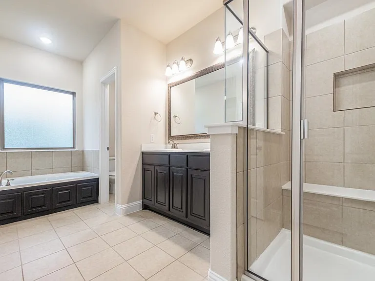 710 Teakwood Dr — Photo 12