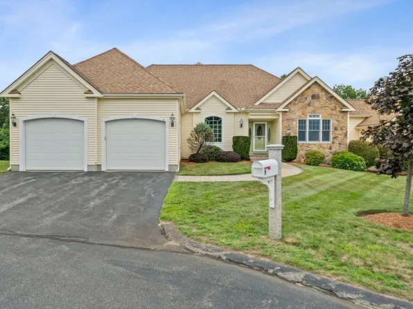 894 Liberty St Unit 9, Braintree, MA 02184