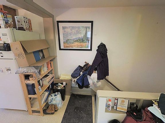 3rd image of 536 Detroit St #2