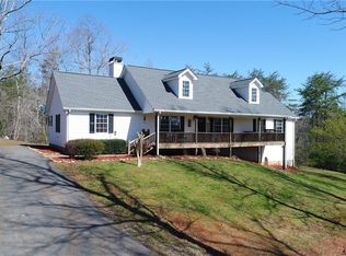 78 Sioux Way, Cleveland, GA 30528