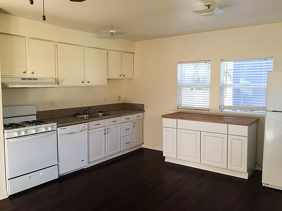 5th image of 2741 Imperial Ave