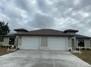 318/320 SW 7th Ter, Cape Coral, FL 33991
