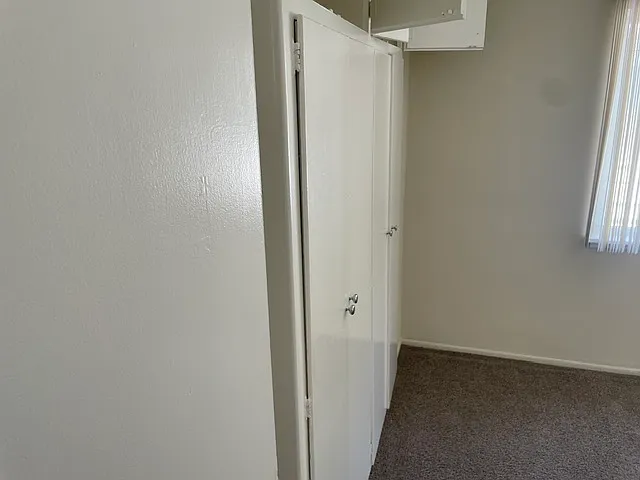 15206 Dickens St #6 — Photo 18