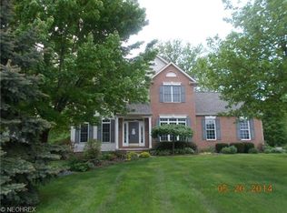 6594 Forestwood St NW, Canton, OH 44718