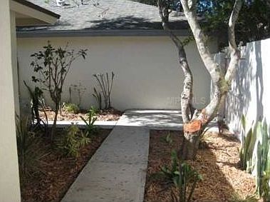 3rd image of 6122 Bryn Wood St