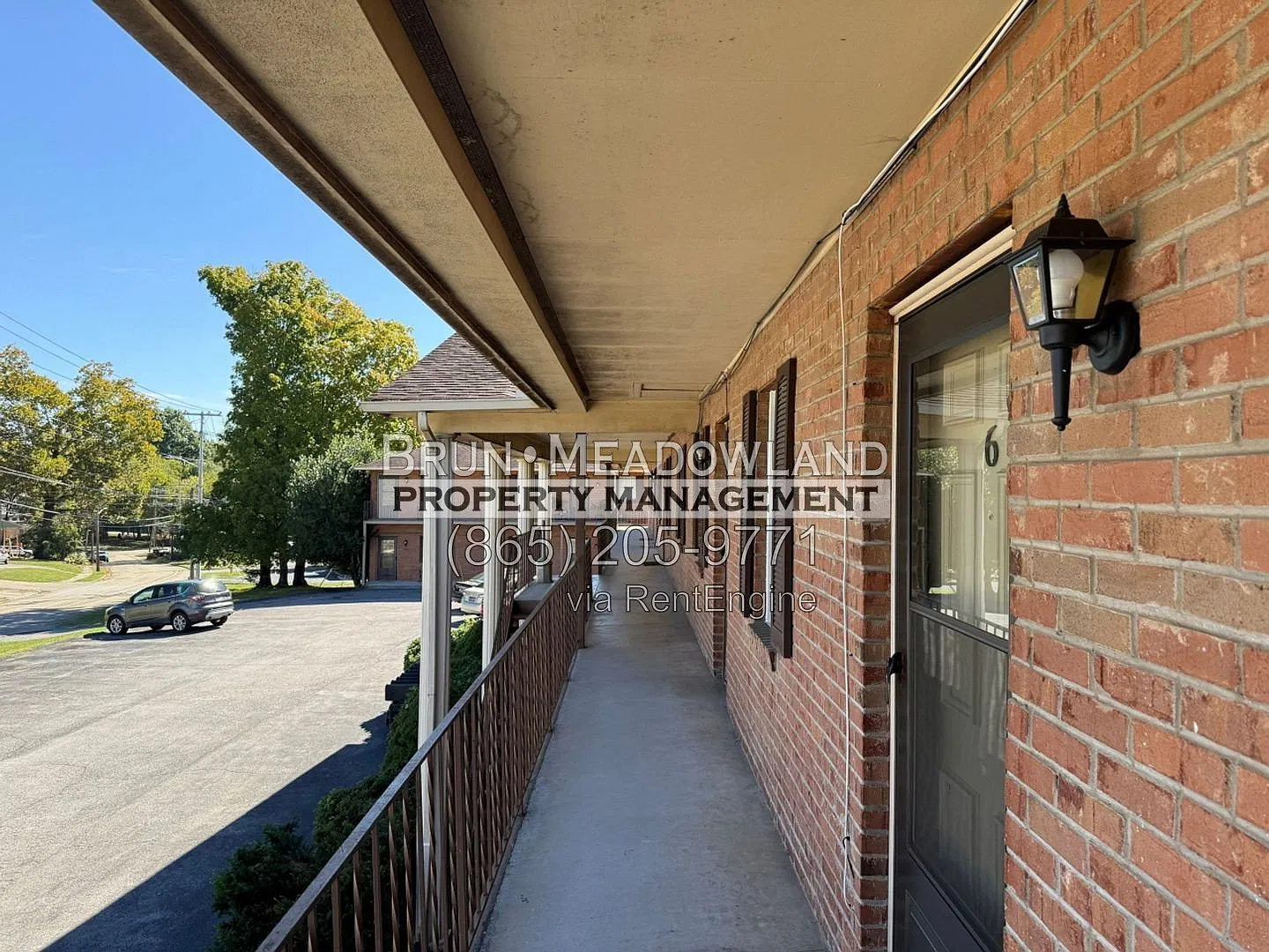 2 bed, 1.5 bath, 825 sqft, $1,395 — Photo 3