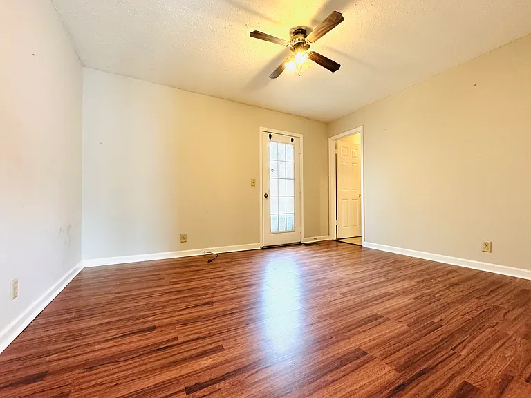 3228 Lakeford Dr — Photo 17
