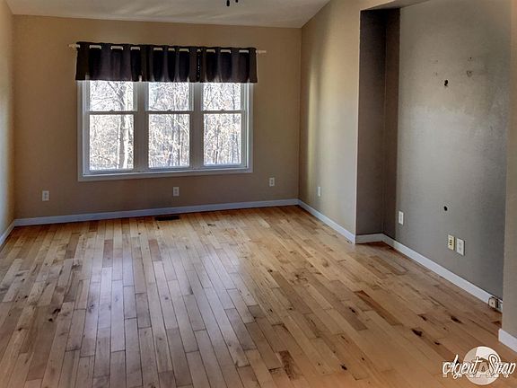 5th image of 54 Cedar Ct